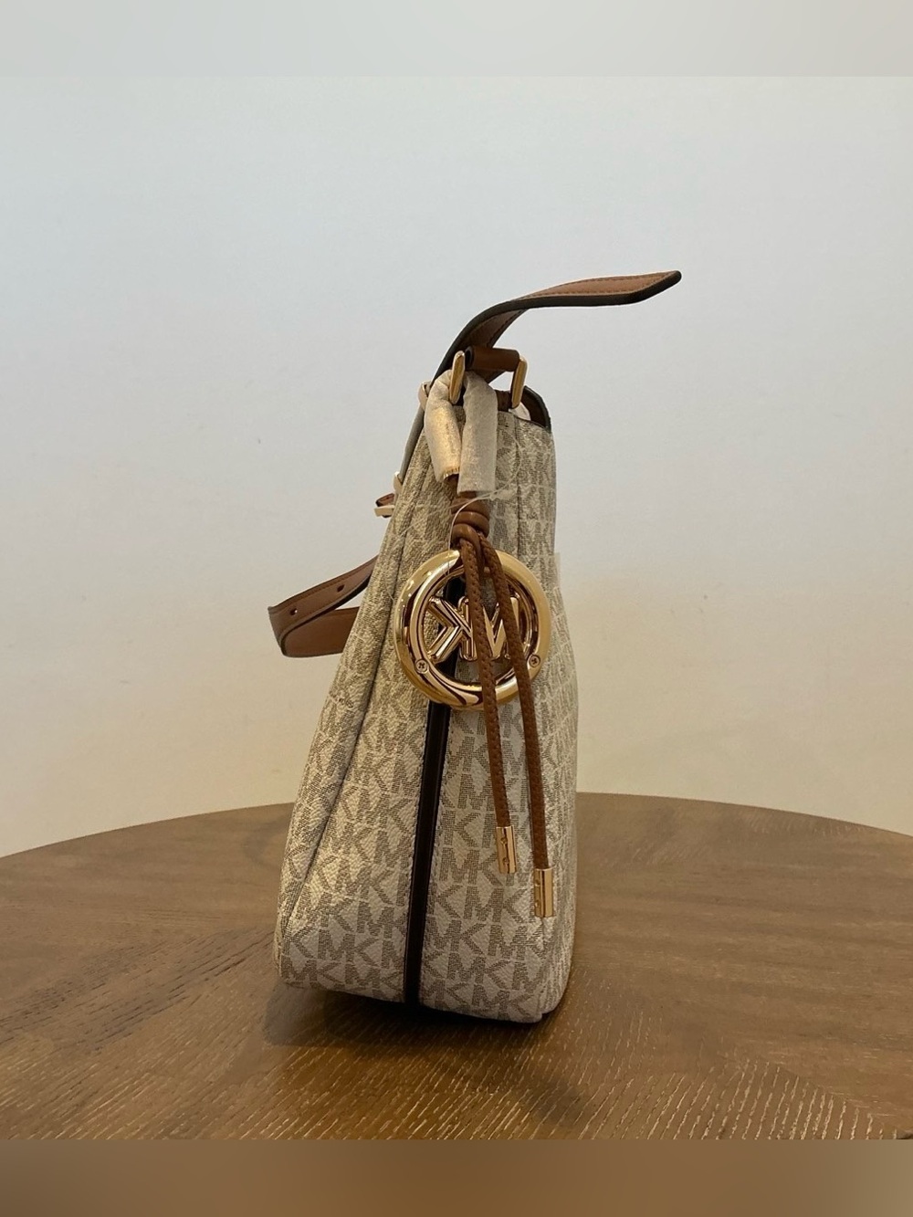Michael Kors medium Nolita shoulder bag - Picture 8 of 10